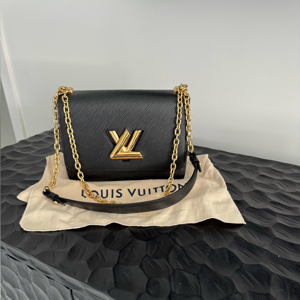 Louis Vuitton Twist MM Black Epi Leather Bag